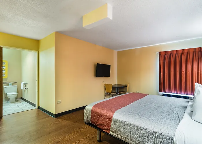 6-libertyville, Il 4* Libertyville