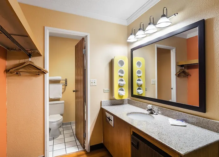 6-libertyville, Il 4*