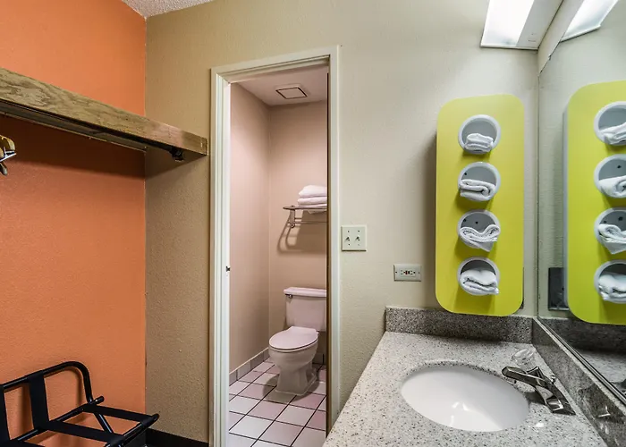 Hotel 6-libertyville, Il