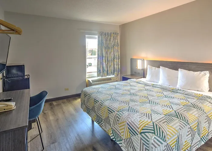 Hotel 6-libertyville, Il 4*