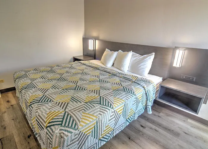 Hotel 6-libertyville, Il 4*