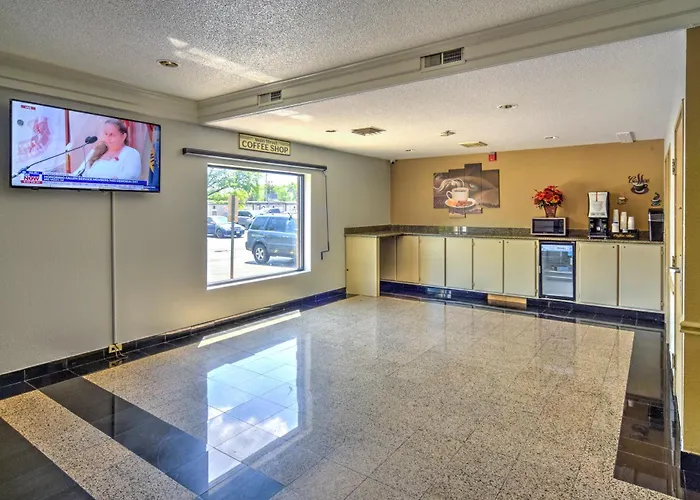 6-libertyville, Il Hotel 4*