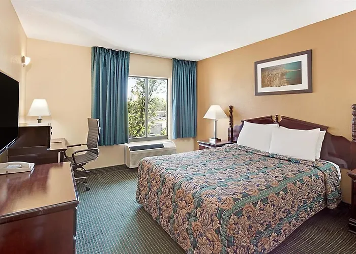 6-libertyville, Il Hotel