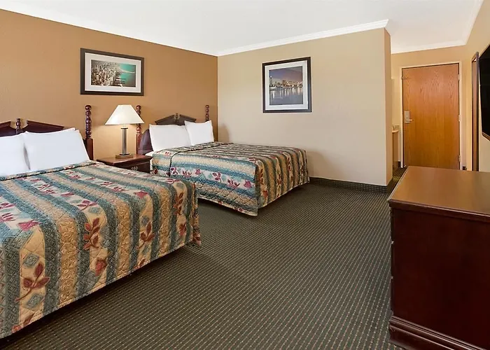 6-libertyville, Il 4*